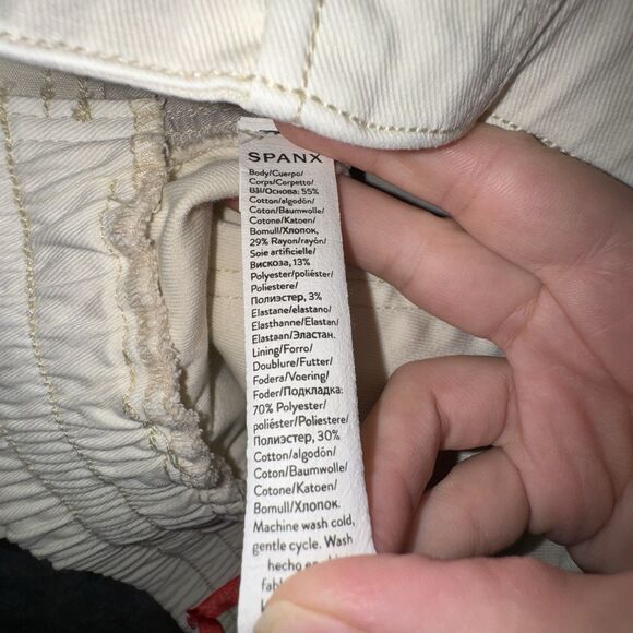 Spanx Women’s Ivory Cream Twill Cargo Joggers Pants Zipper Ankles Size Large - Picture 11 of 12